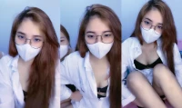 Hai em teen mới lớn livestream show hàng cực phê Part 3 - Hai em teen mới lớn livestream show hàng cực phê Part 3 (2024)